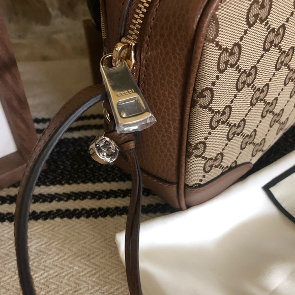 Gucci Bree Crossbody and Wallet - Picture 2 of 11